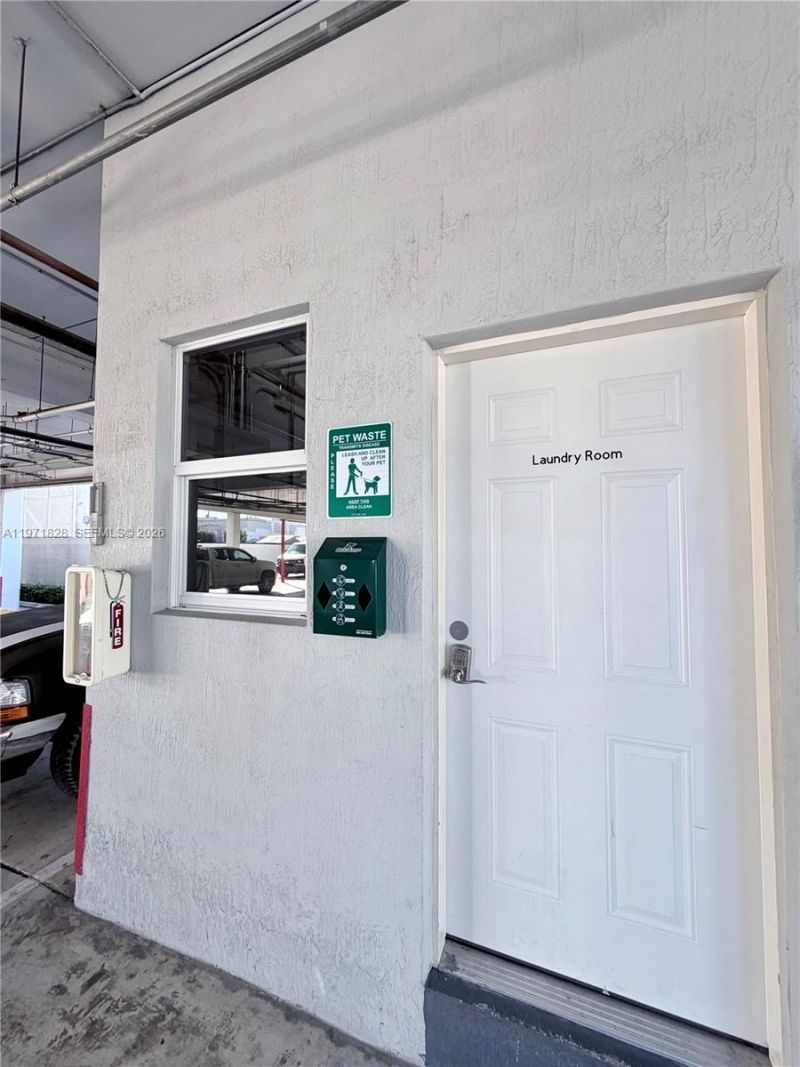 1830 NW 1st St, Unit 10, Miami, FL 33125 Photo