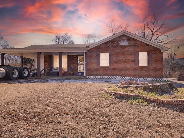 307 Summerwood Ave , Memphis, TN 38109