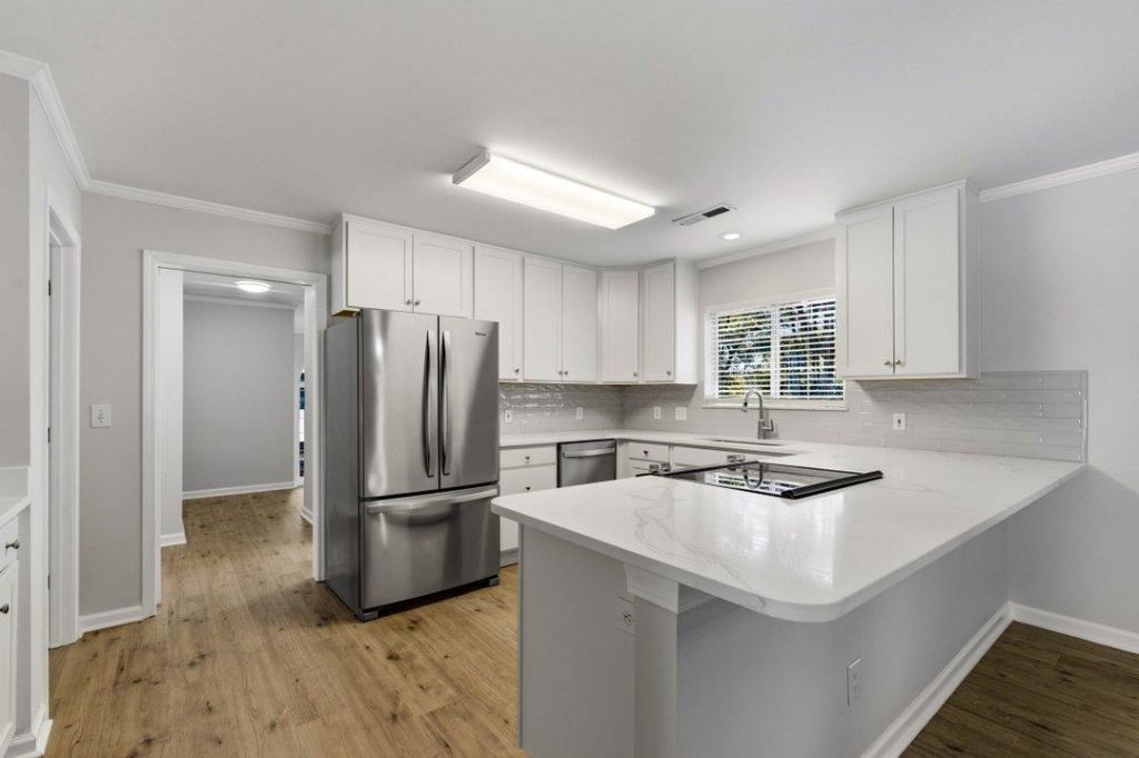 501 Hillside Dr. N  Photo 11