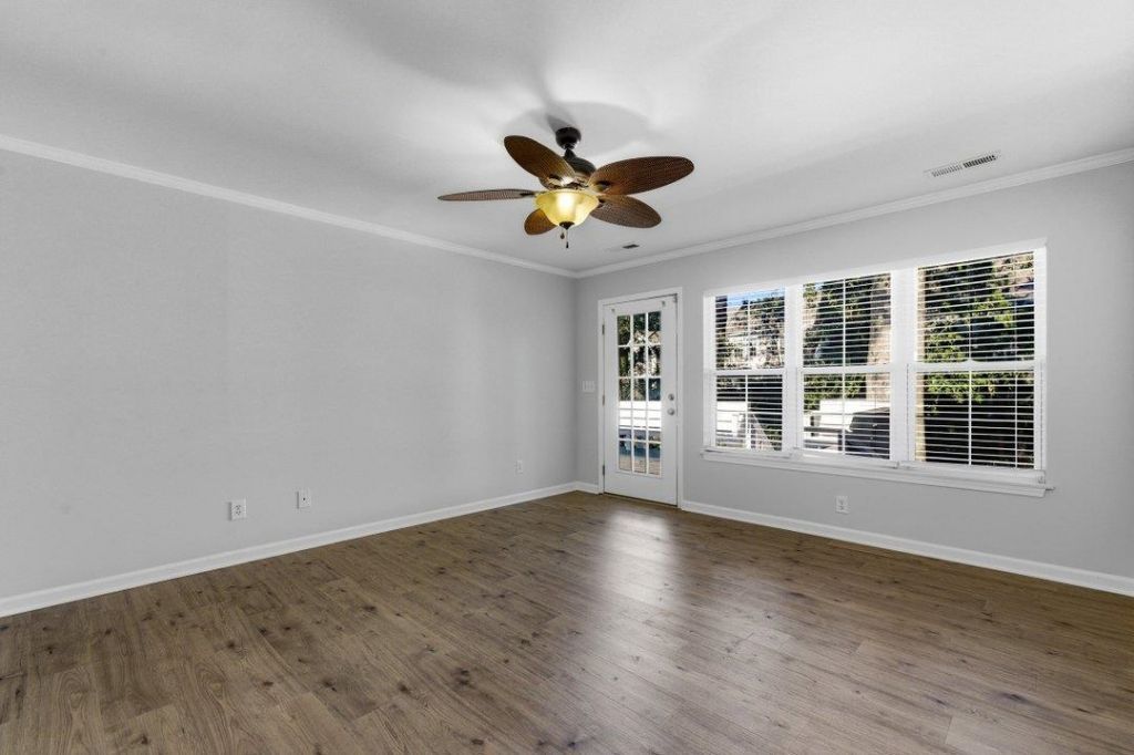 501 Hillside Dr. N  Photo 15