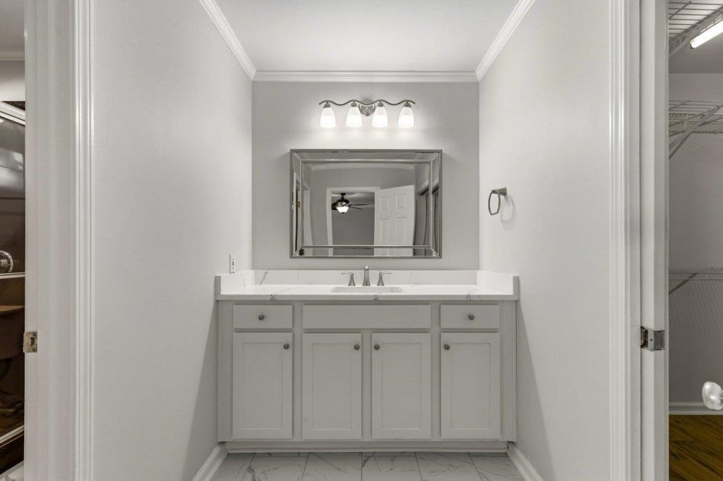 501 Hillside Dr. N  Photo 18