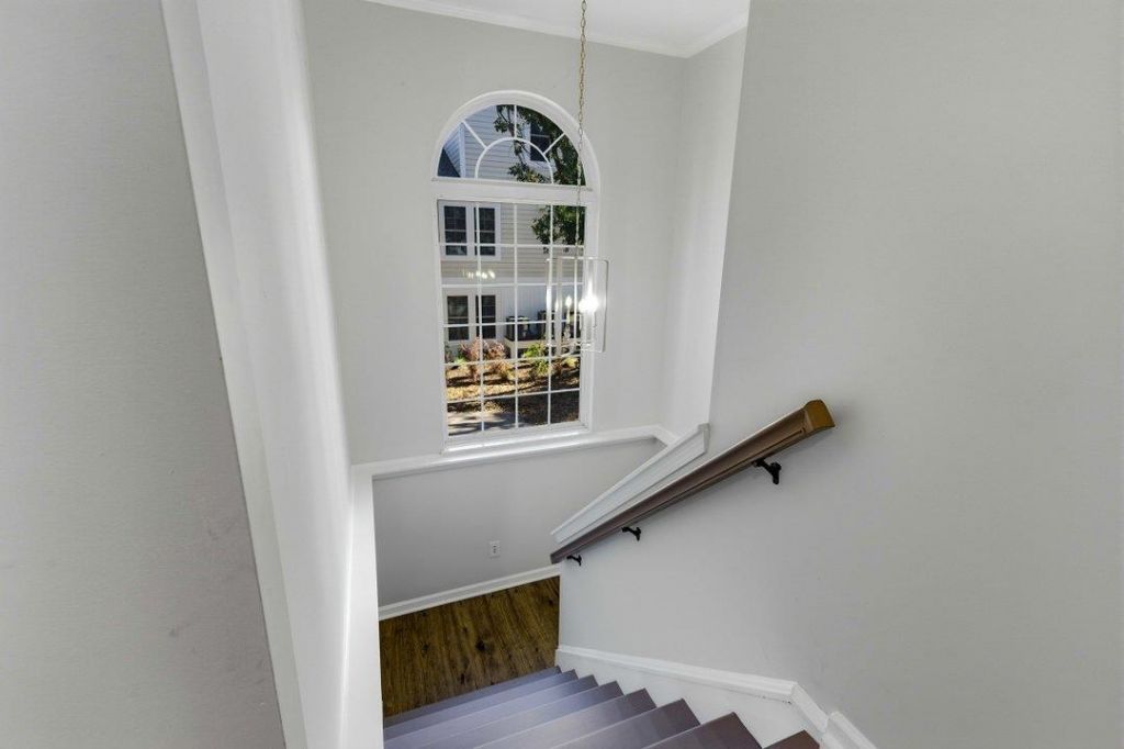 501 Hillside Dr. N  Photo 27