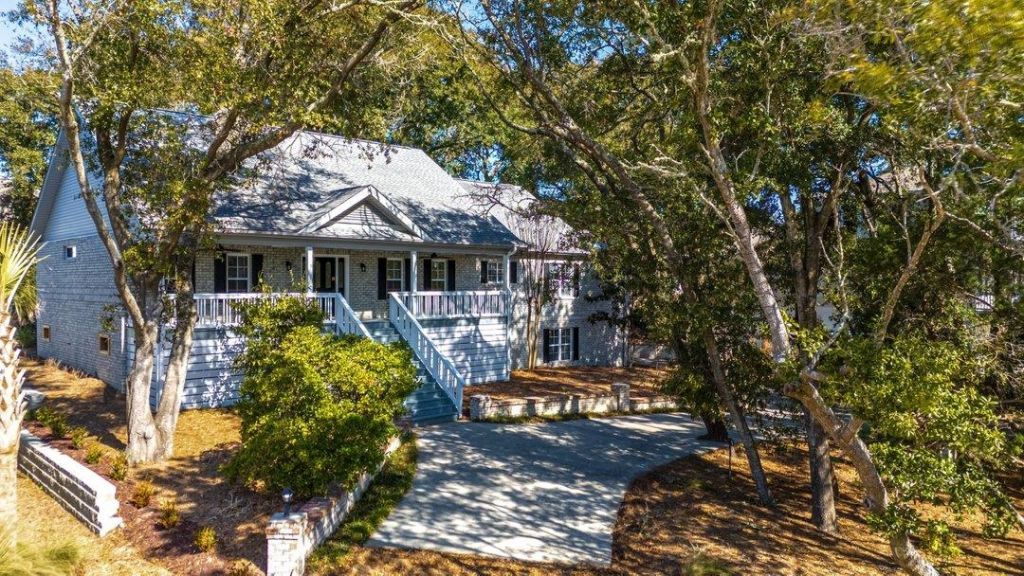 501 Hillside Dr. N  Photo 30