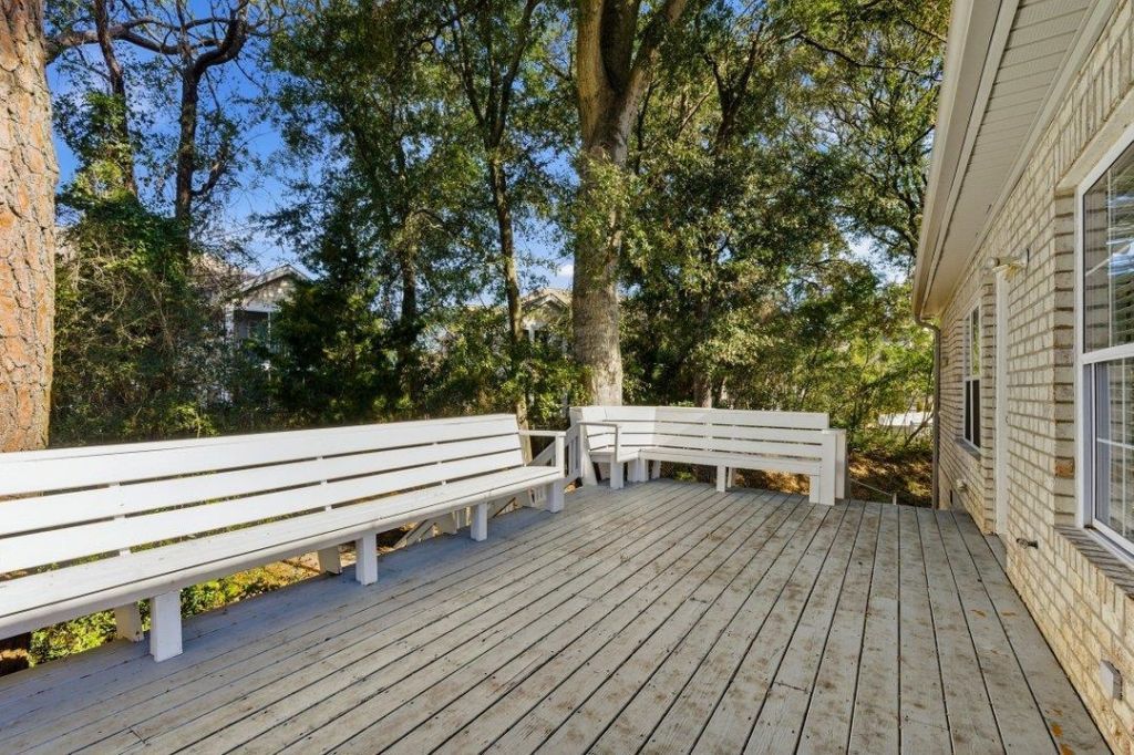 501 Hillside Dr. N  Photo 31