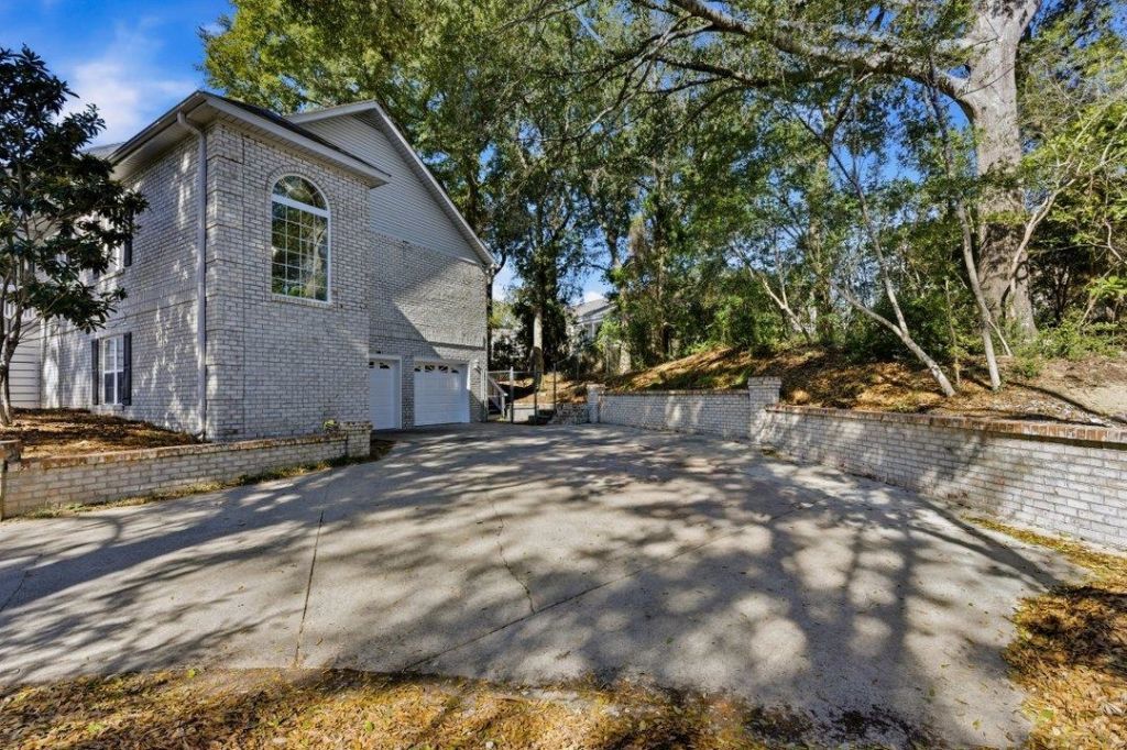 501 Hillside Dr. N  Photo 38