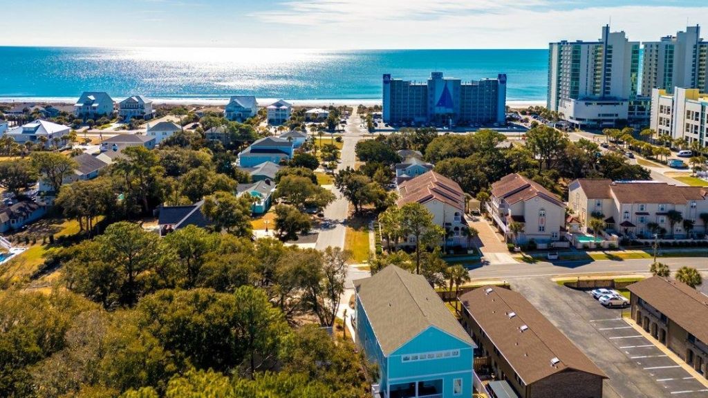 501 Hillside Dr. N  Photo 41