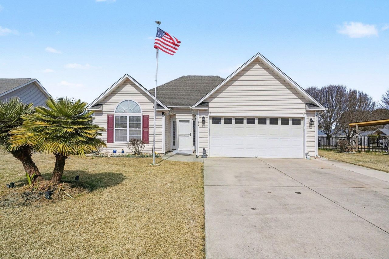 504 Whitebark St. Photo 1