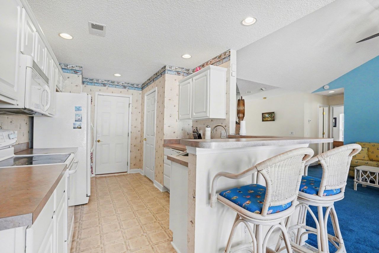 504 Whitebark St. Photo 11