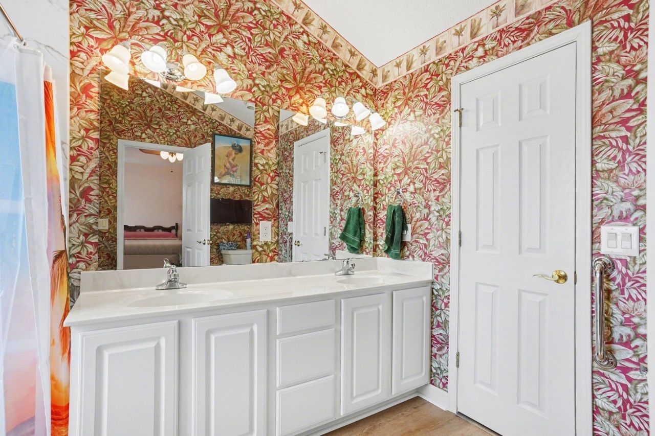 504 Whitebark St. Photo 19