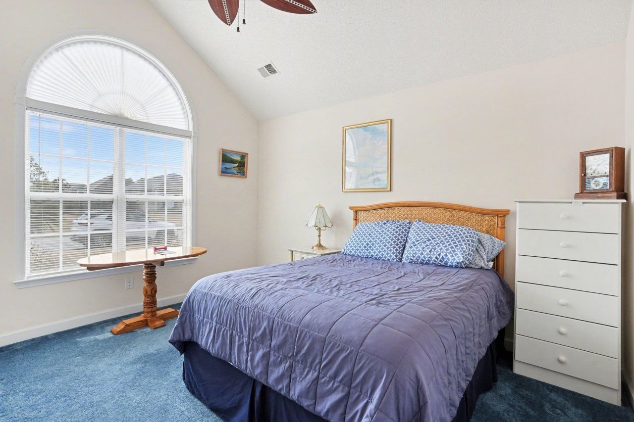 504 Whitebark St. Photo 21