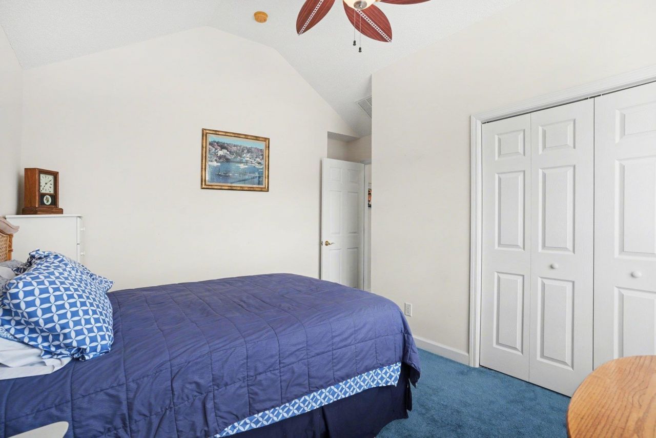 504 Whitebark St. Photo 22