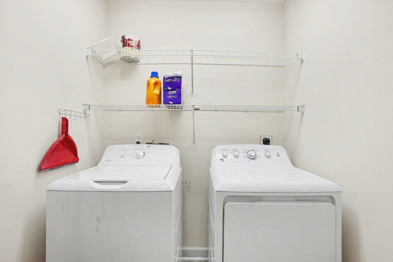 504 Whitebark St. Photo 24