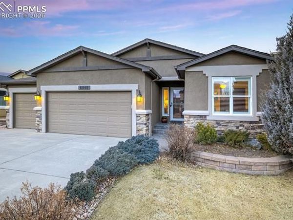 6048 Cumbre Vista Way, Colorado Springs, CO 80924
