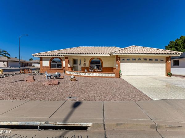 7704 E NAVARRO Avenue, Mesa, AZ 85209