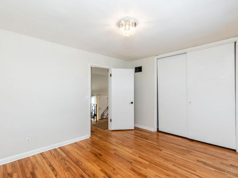 5584 Green Acres Court, Green Township, OH 45248 Photo 17