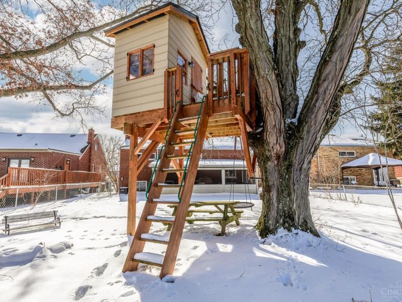 5584 Green Acres Court, Green Township, OH 45248 Photo 29