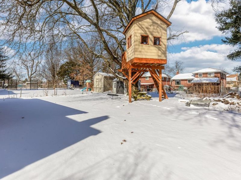 5584 Green Acres Court, Green Township, OH 45248 Photo 30