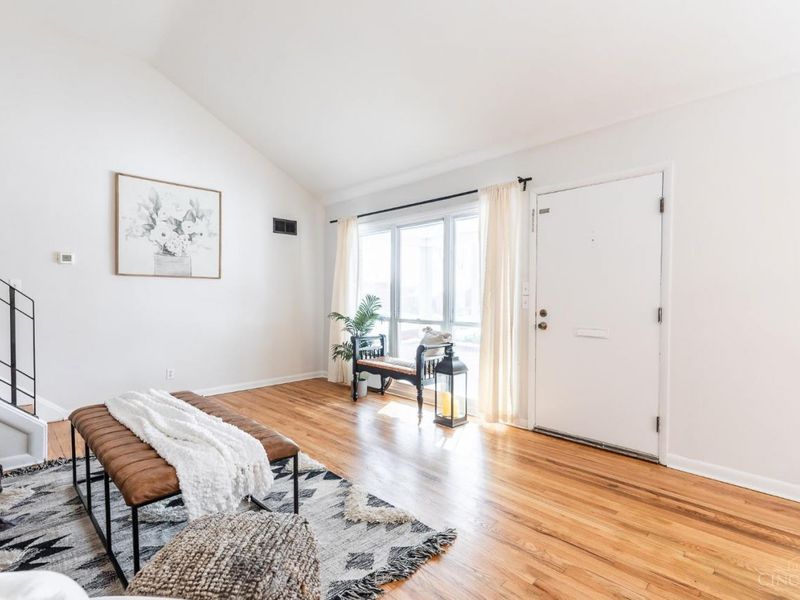 5584 Green Acres Court, Green Township, OH 45248 Photo 4