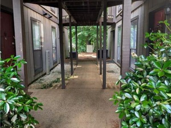 206 River Run Drive , Atlanta, GA 30350