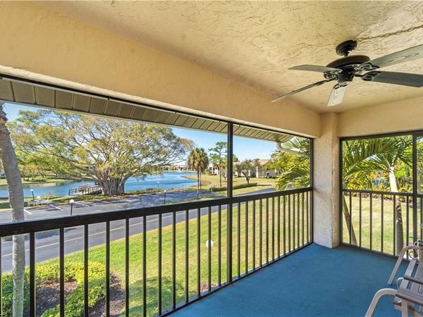 8340 Charter Club CIR, Unit 9, FORT MYERS, FL 33919