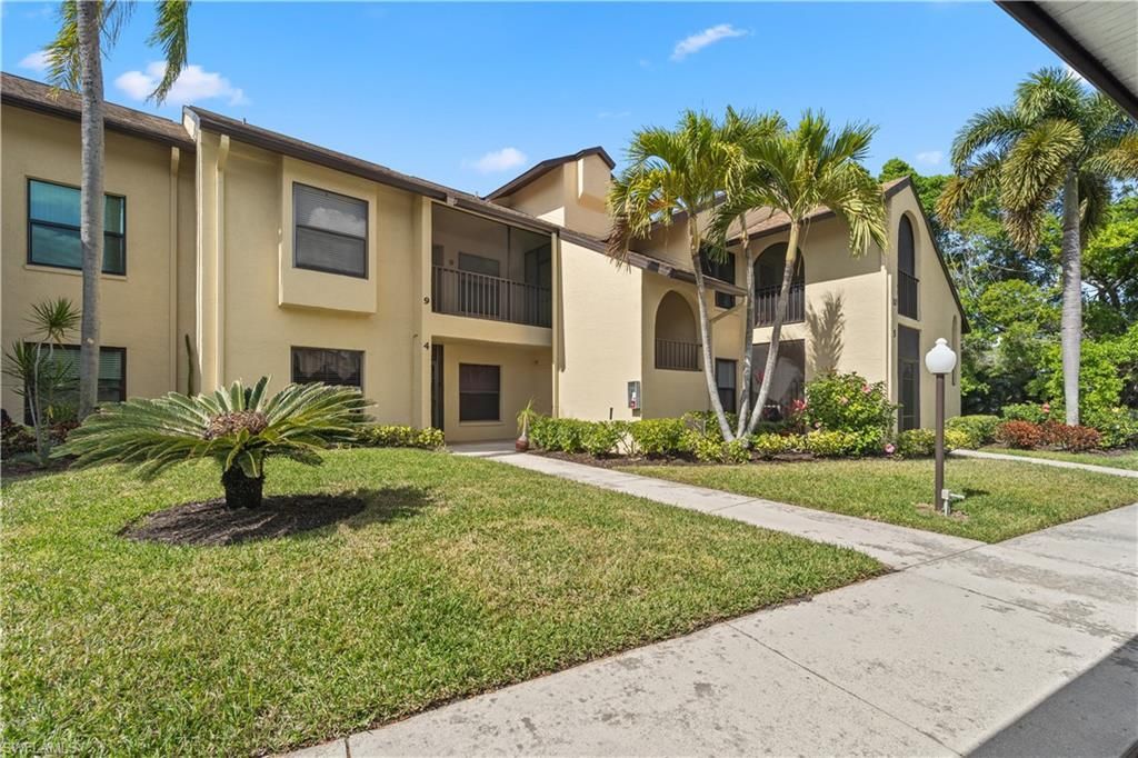 8340 Charter Club Cir, Unit 9, Fort Myers, FL 33919 Photo