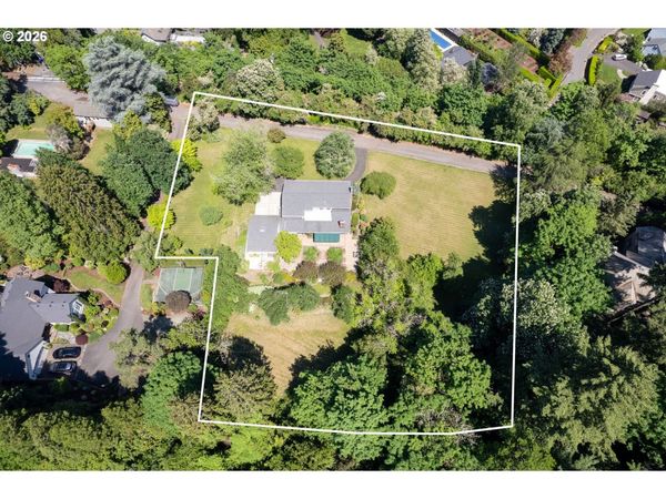 11385 S RIVERWOOD RD, Portland, OR 97219