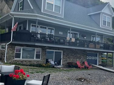 1779 Honoco Road , Aurora, NY 13026