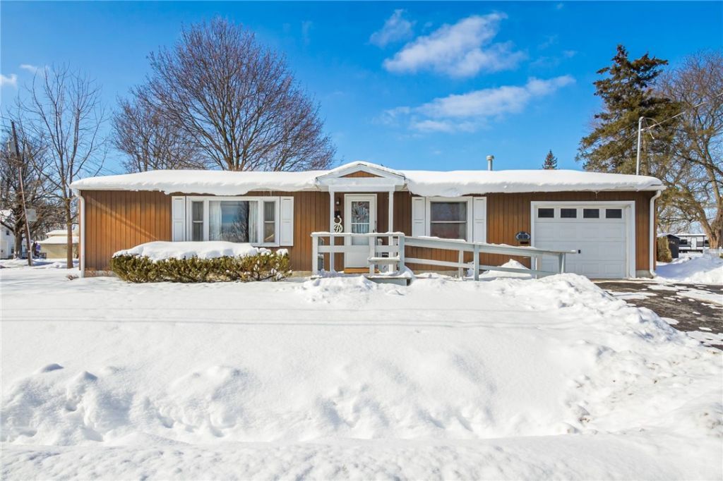 1 Jay Street, Seneca Falls, NY 13148 Main Photo