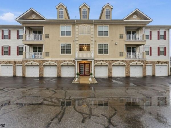 3 Slate Ct Unit C3, Woodland Park, NJ 07424