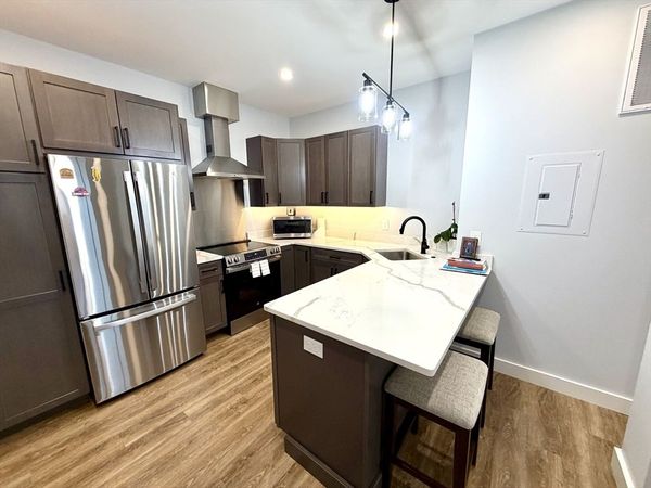 21 Summer St, Unit 403, Natick, MA 01760