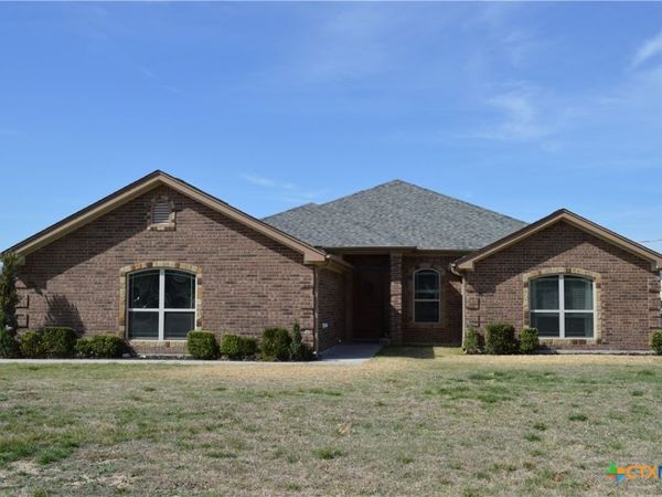 1674 County Road 3150 , Kempner, TX 76539