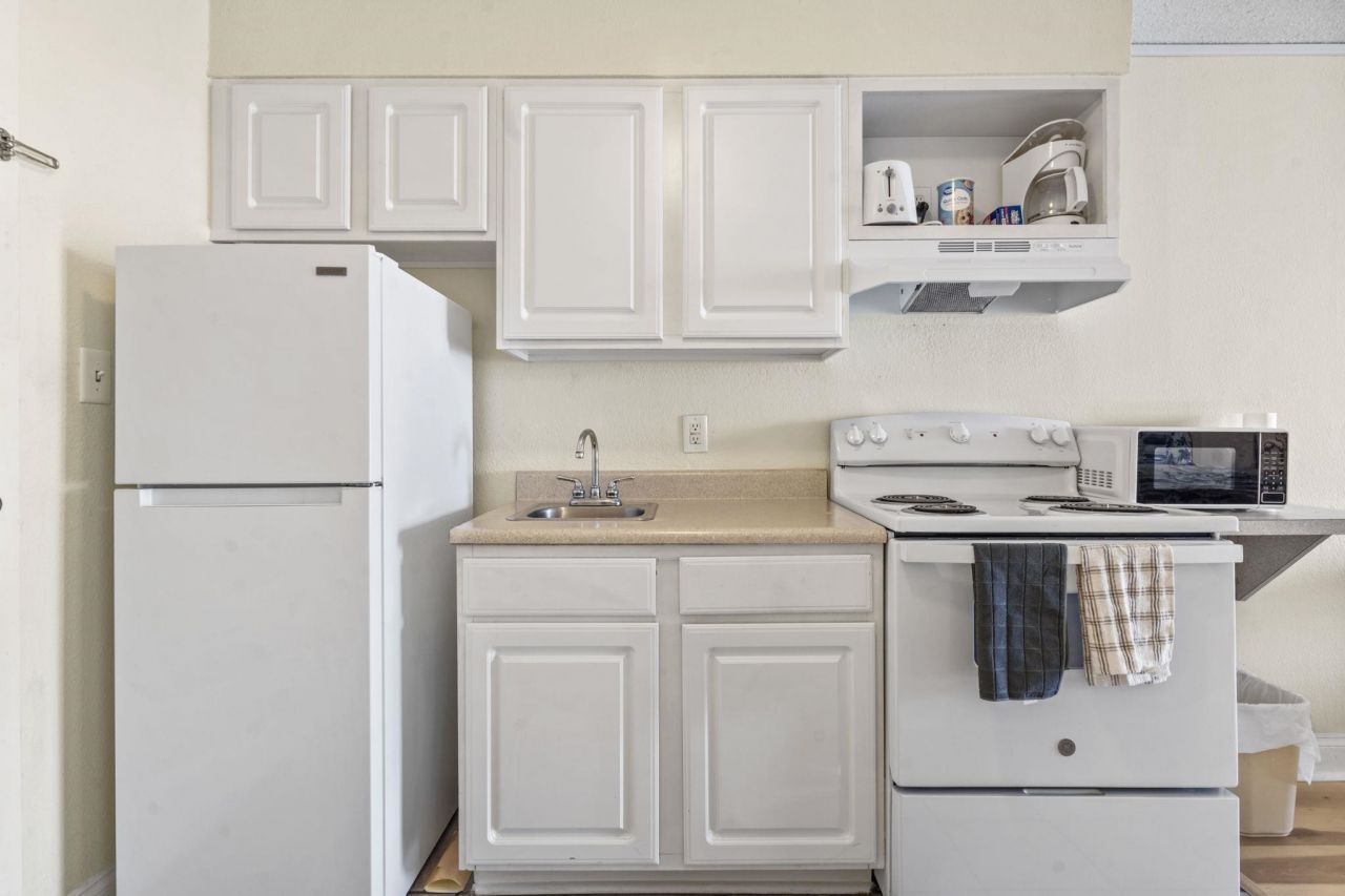 1207 S Ocean Blvd. Photo 12