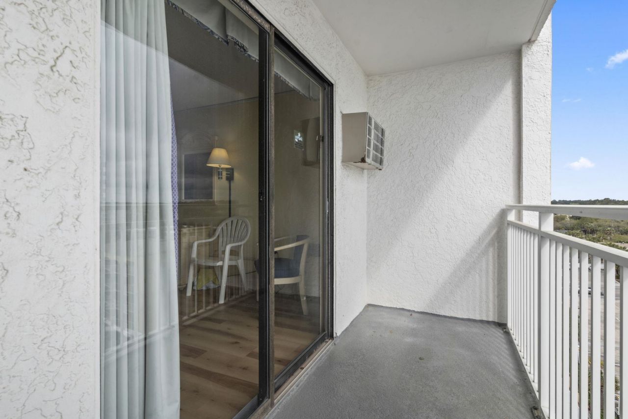 1207 S Ocean Blvd. Photo 30