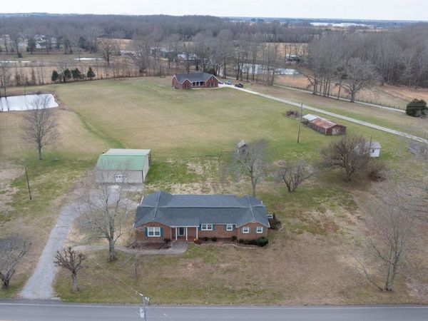 143 Prospect Rd , Fayetteville, TN 37334