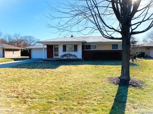 53270 AULGUR Drive, Shelby Twp, MI 48316