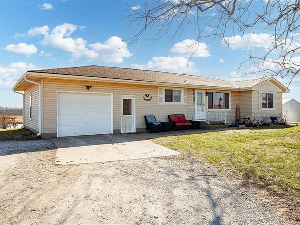 627 M Highway, Odessa, MO 64076