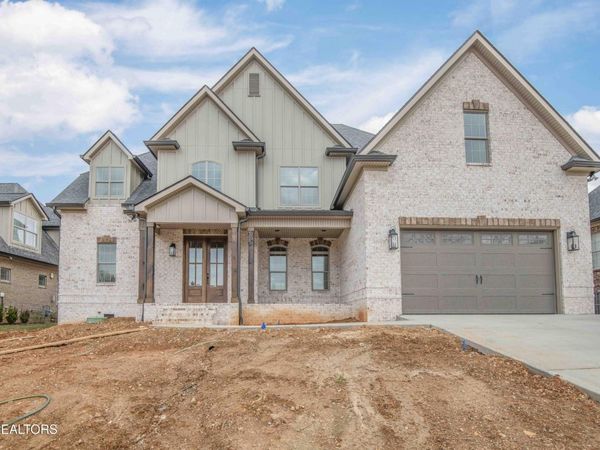 7733 Madgewood Lane, Knoxville, TN 37909