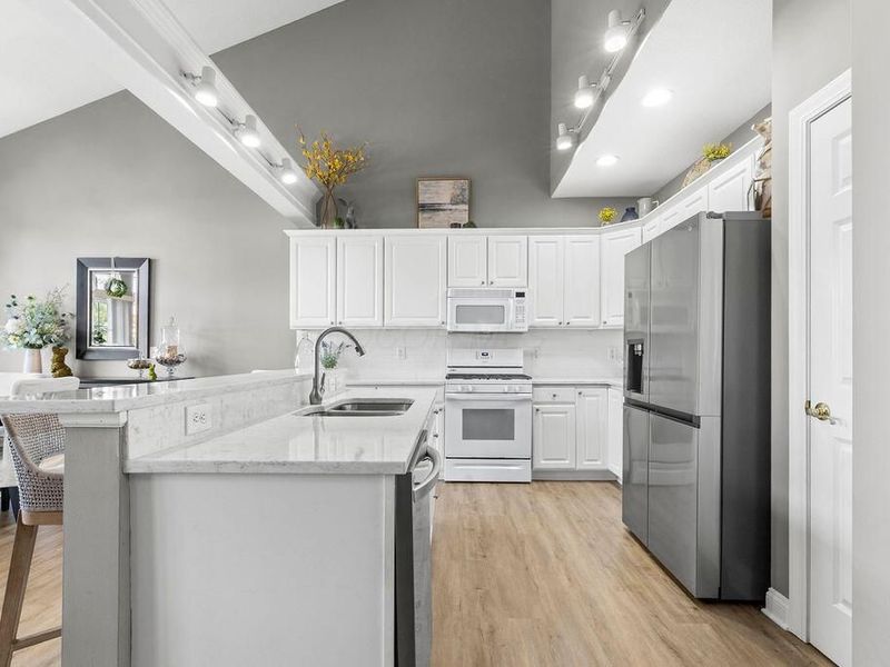 4070 Hanover Square Drive, Dublin, OH 43016 Photo 6