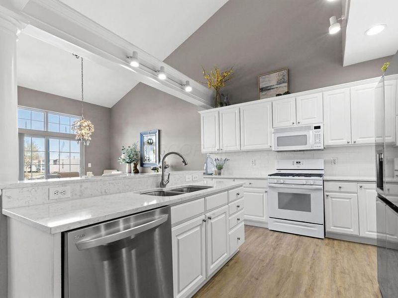 4070 Hanover Square Drive, Dublin, OH 43016 Photo 7