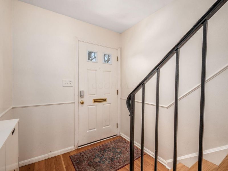 2824 Chateau Circle S, Unit 86, Columbus, OH 43221 Photo 4