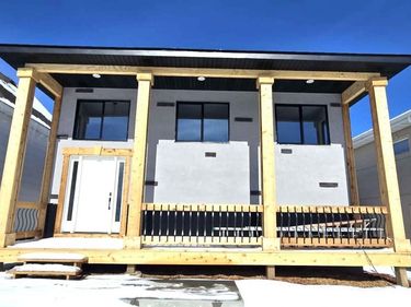 1319 Minnehaha Avenue E, North Saint Paul, MN 55106