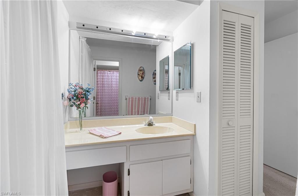 9777 Oakcrest Ct, Lehigh Acres, FL 33936 Photo