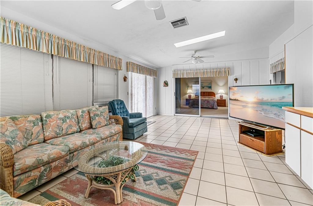 9777 Oakcrest Ct, Lehigh Acres, FL 33936 Photo