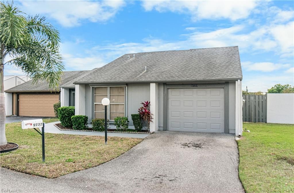 9777 Oakcrest Ct, Lehigh Acres, FL 33936 Photo