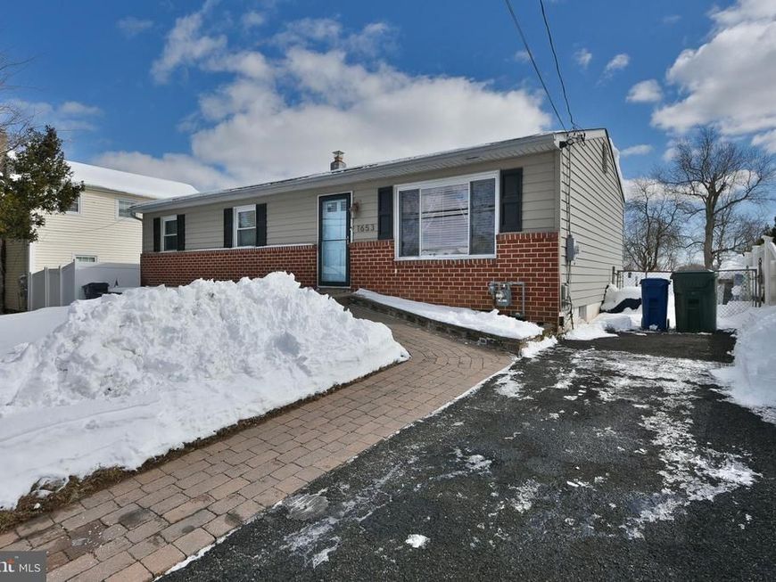 1653 Fitzwatertown Road, Willow Grove, PA 19090 Main Photo