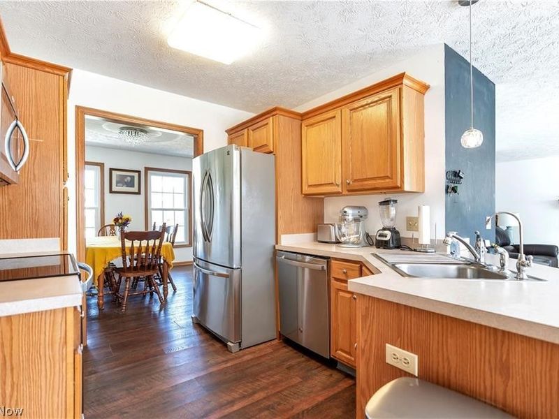 13152 Kaufman Avenue NW, Hartville, OH 44632 Photo 12