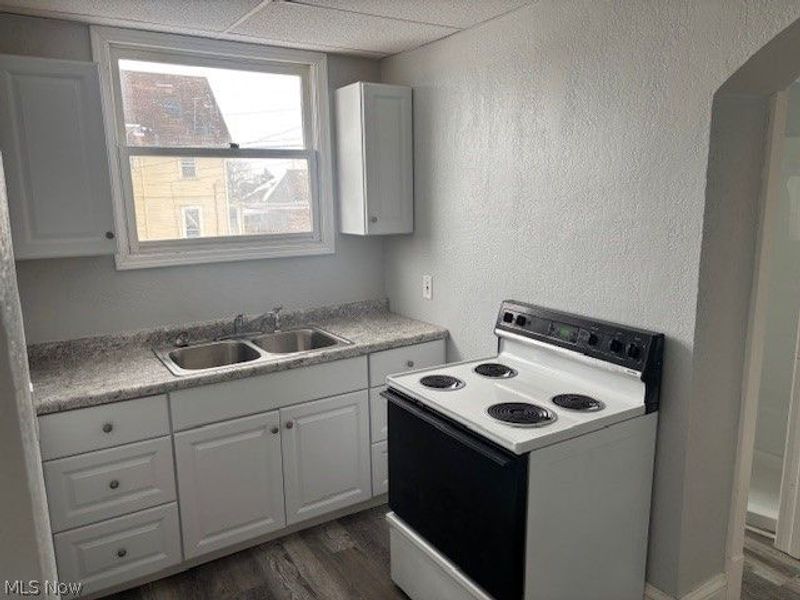 1103 Walnut Avenue NE, Unit 1, Canton, OH 44704 Photo 4