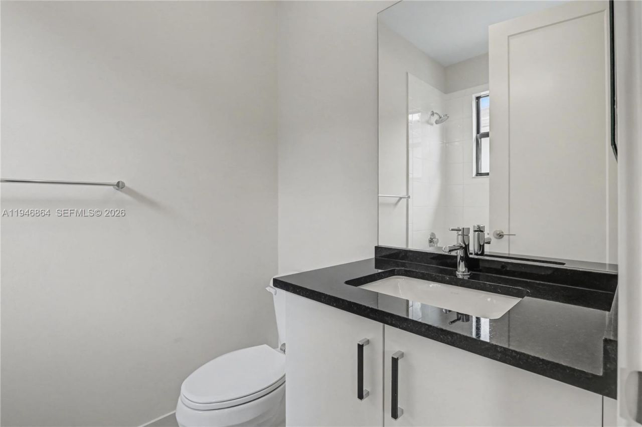 8371 Essex Country Club Dr, Boca Raton, FL 33434 Photo