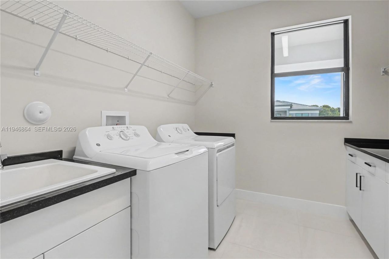 8371 Essex Country Club Dr, Boca Raton, FL 33434 Photo