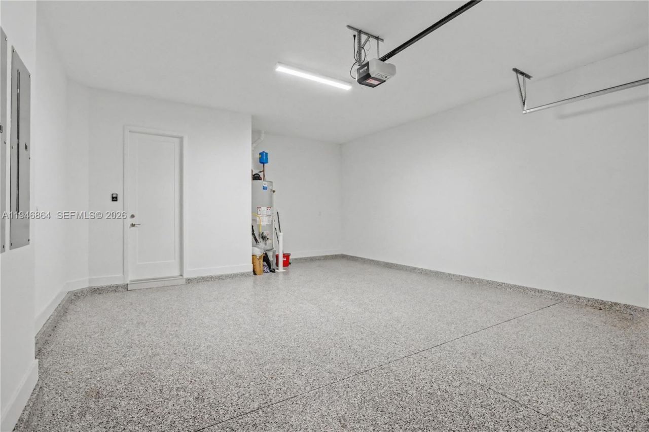 8371 Essex Country Club Dr, Boca Raton, FL 33434 Photo